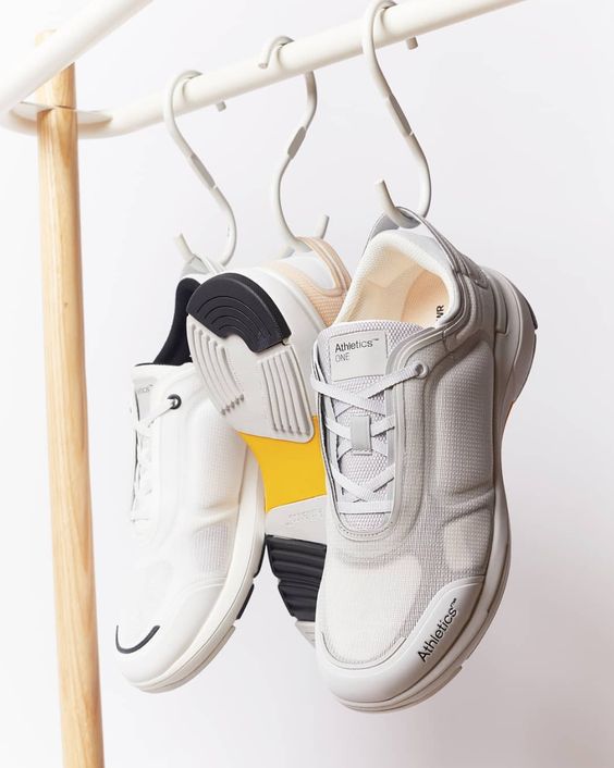 Sneaker cleaning and the washing machine